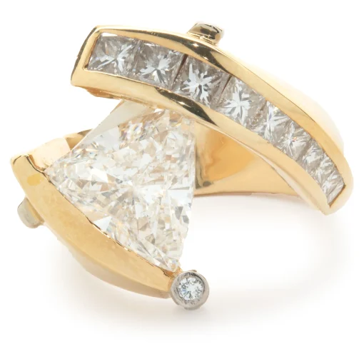 Gauthier 18 Karat Yellow Gold Trillion Cut Diamond Engagement Ring