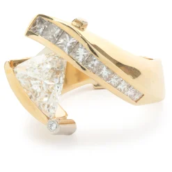 Gauthier 18 Karat Yellow Gold Trillion Cut Diamond Engagement Ring