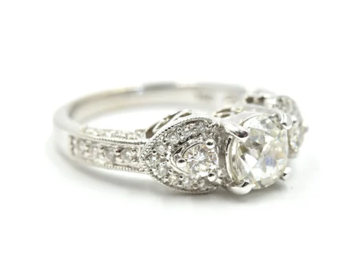 14k White Gold and 0.91ct European Diamond Ring Size 6
