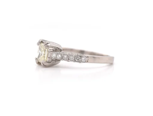 18k White Gold 0.75ct Radiant Diamond Engagement Ring
