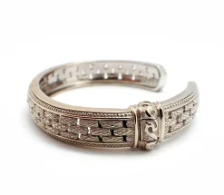 18k White Gold Judith Ripka Diamond Hinged Bangle Bracelet