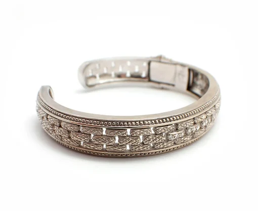 18k White Gold Judith Ripka Diamond Hinged Bangle Bracelet
