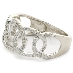 14 Karat White Gold Diamond Oval Link Band