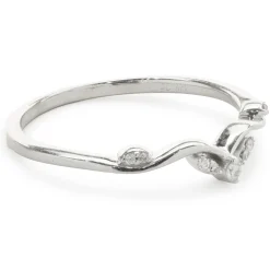 14 Karat White Gold Diamond Floral Crown Band