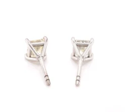 14 Karat White Gold Diamond Stud Earrings