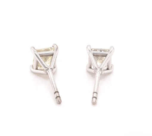 14 Karat White Gold Diamond Stud Earrings