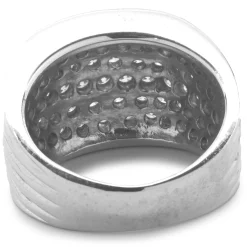 18 Karat White Gold Diamond Fashion Ring