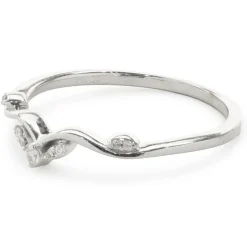 14 Karat White Gold Diamond Floral Crown Band