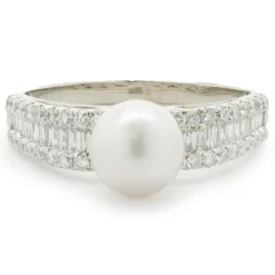 14 Karat White Gold Pearl and Diamond Ring