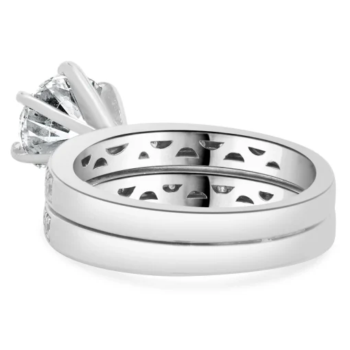 14 Karat White Gold Round Brilliant Cut Diamond Engagement Ring