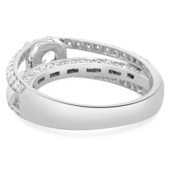 18 Karat White Gold Round Brilliant Cut Diamond Engagement Ring