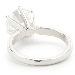 14 Karat White Gold Round Brilliant Cut Diamond Engagement Ring