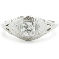 18 Karat White Gold Vintage Art Deco Diamond Engagement Ring