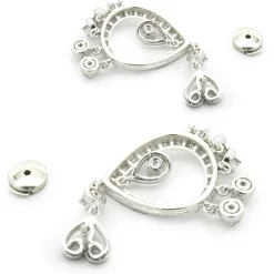 18 Karat White Gold Vintage Pear Shape Cutout Drop Earrings