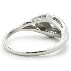 18 Karat White Gold Vintage Art Deco Diamond Engagement Ring