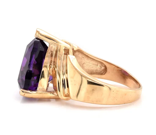 10 Karat Yellow Gold Amethyst Ring