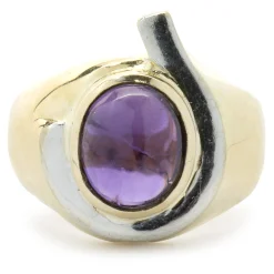 18 Karat Yellow Gold Cabochon Amethyst Ring