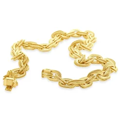 18 Karat Yellow Gold Double Oval Twisted Necklace