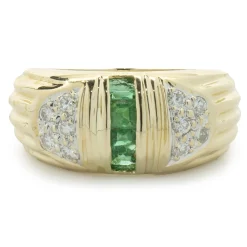 18 Karat Yellow Gold Emerald and Diamond Ribbed Ring
