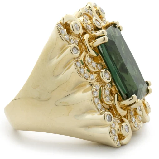 18 Karat Yellow Gold Ornate Green Tourmaline and Diamond Rectangular Cocktail Ring