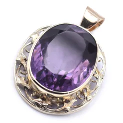 10 Karat Yellow Gold Vintage Amethyst Pendant