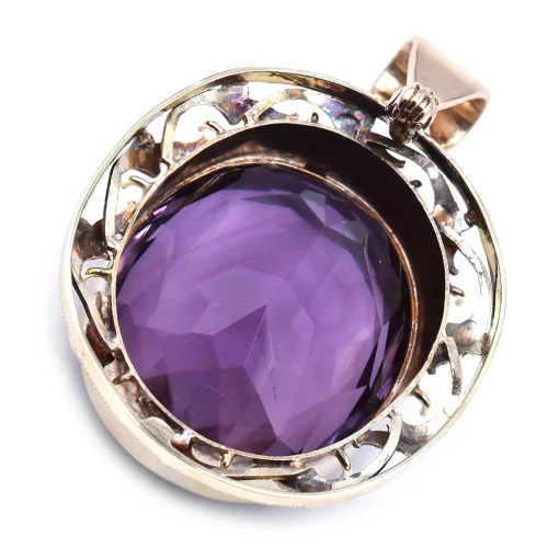 10 Karat Yellow Gold Vintage Amethyst Pendant