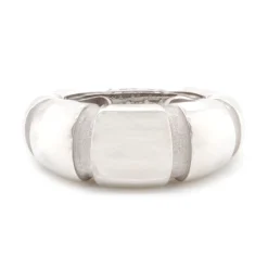 Mauboussin 18 Karat White Gold Ribbed Dome Ring