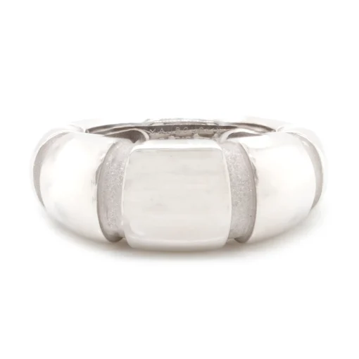 Mauboussin 18 Karat White Gold Ribbed Dome Ring