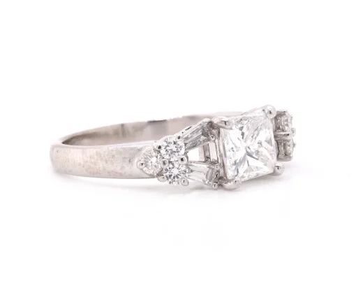 Platinum 1.05ct Diamond Engagement Ring