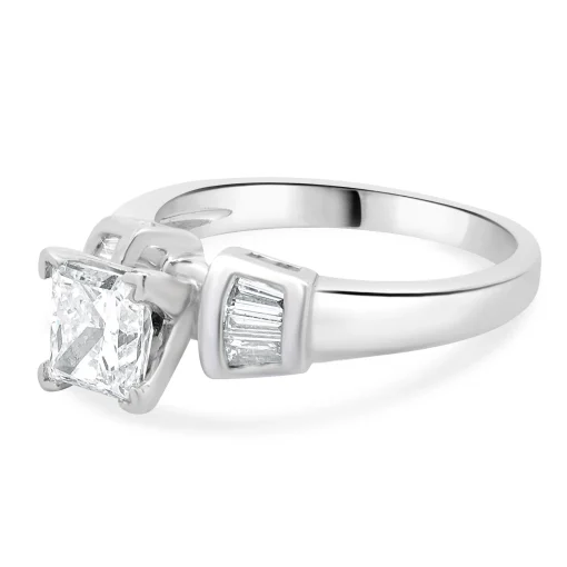 Platinum Round Diamond Engagement Ring