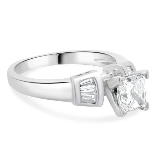 Platinum Round Diamond Engagement Ring